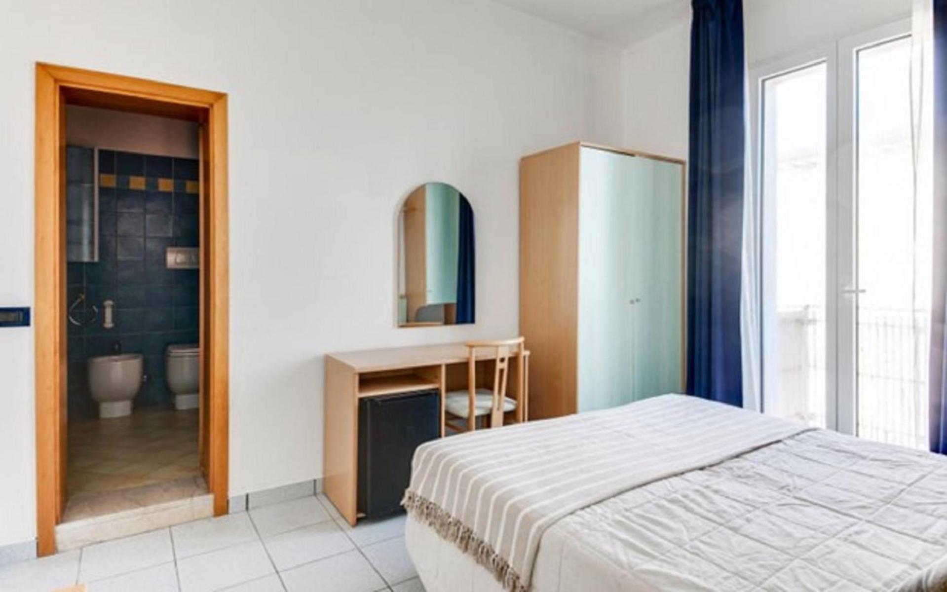 Hotel Delfino Milano Marittima Extérieur photo