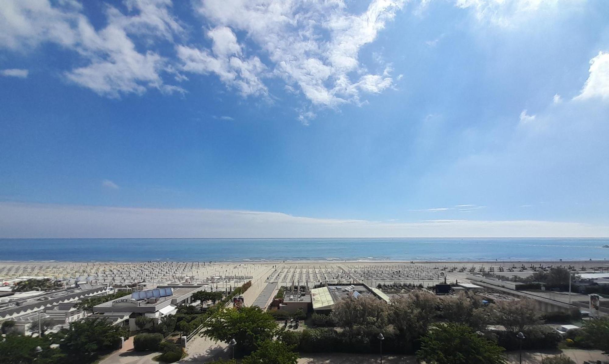 Hotel Delfino Milano Marittima Extérieur photo